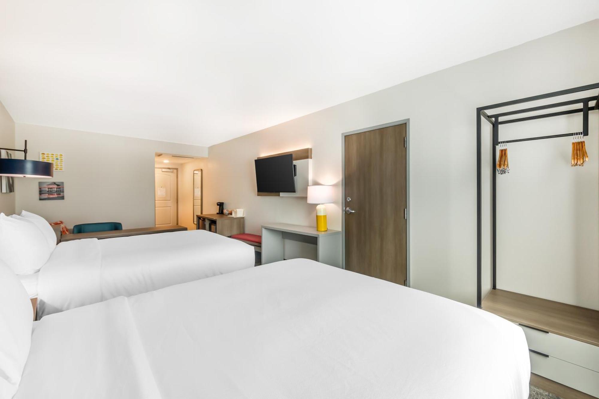 Comfort Suites Fort Myers East I-75 Eksteriør billede