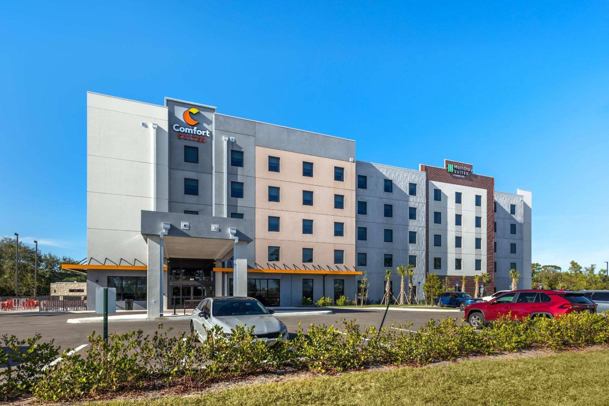 Comfort Suites Fort Myers East I-75 Eksteriør billede