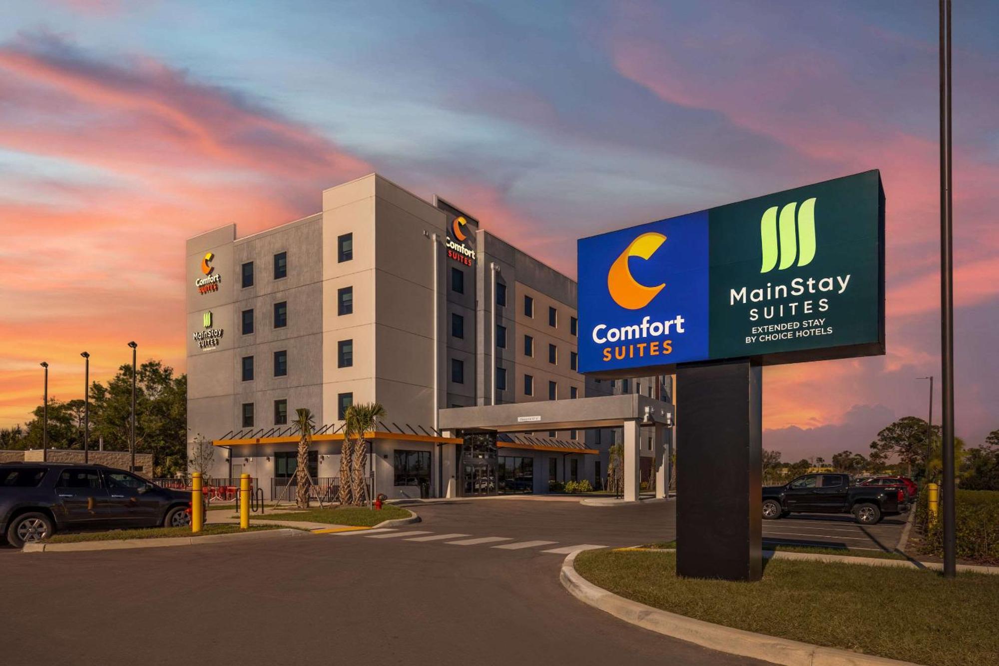 Comfort Suites Fort Myers East I-75 Eksteriør billede
