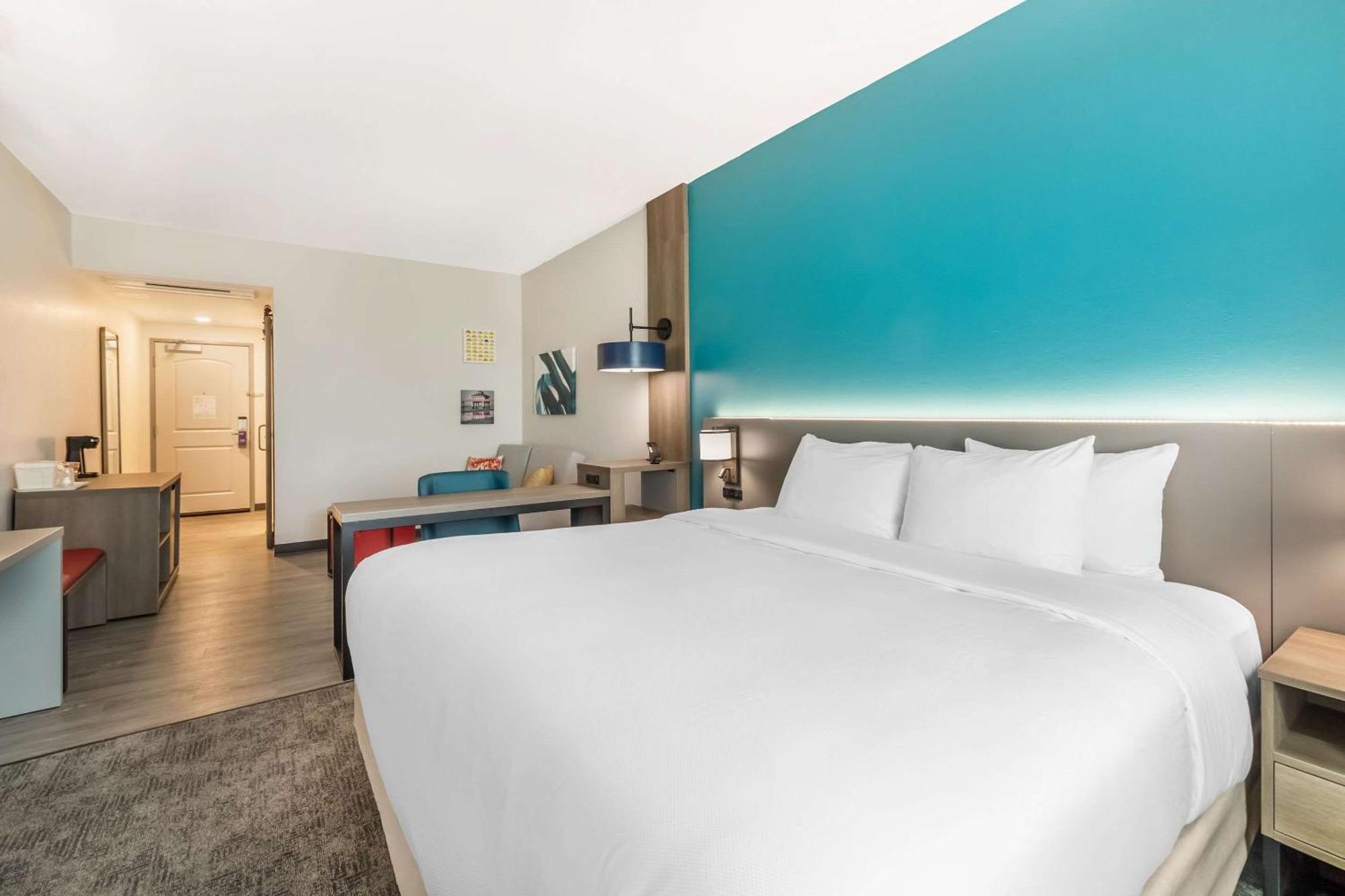 Comfort Suites Fort Myers East I-75 Eksteriør billede