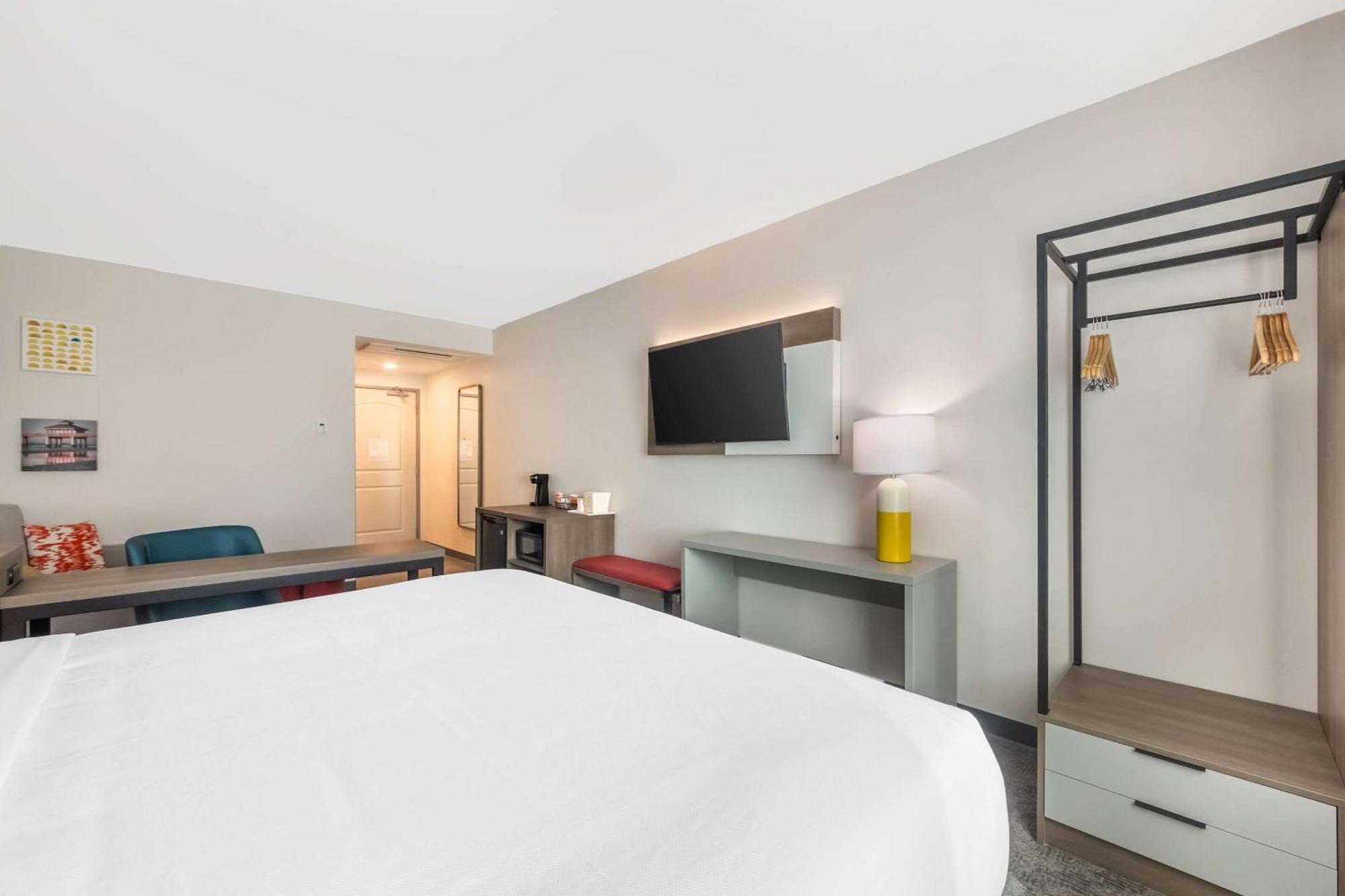 Comfort Suites Fort Myers East I-75 Eksteriør billede