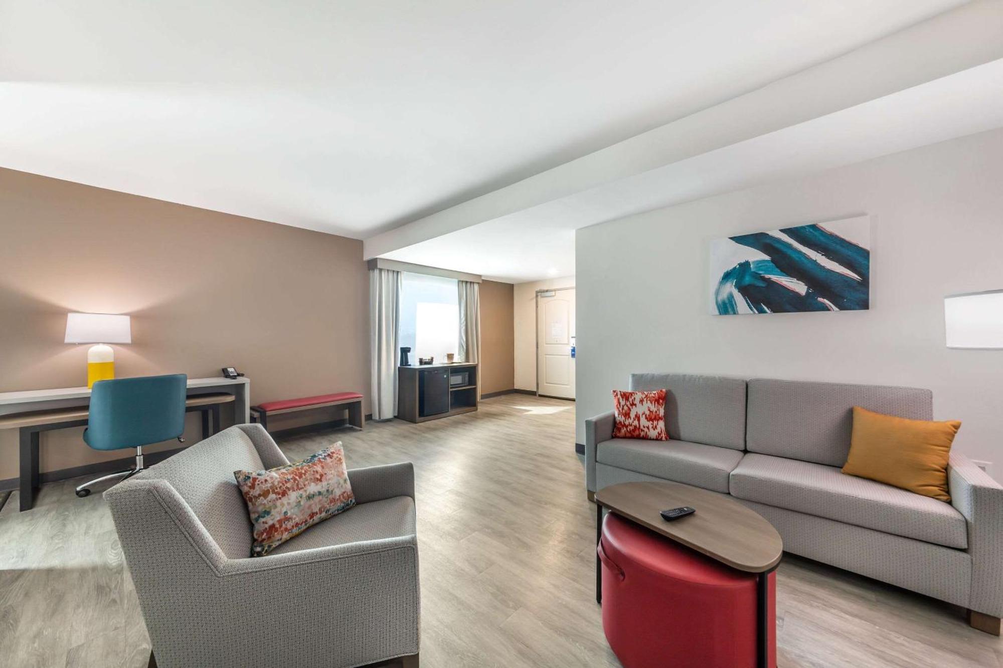 Comfort Suites Fort Myers East I-75 Eksteriør billede