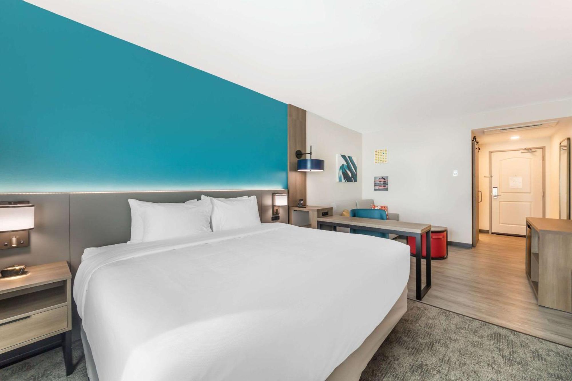 Comfort Suites Fort Myers East I-75 Eksteriør billede